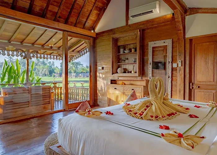 2br Kayu Rice Field By Samaa Villa